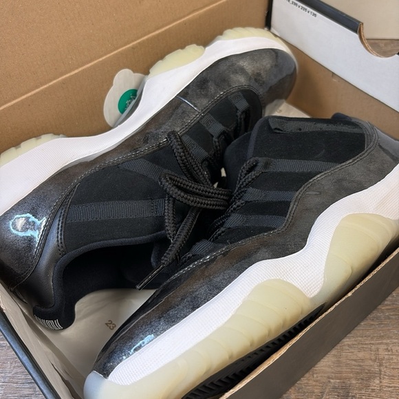 Air Jordan 11 Retro Low “Barons” – Men’s Size 10 – 528895-010 main image 11